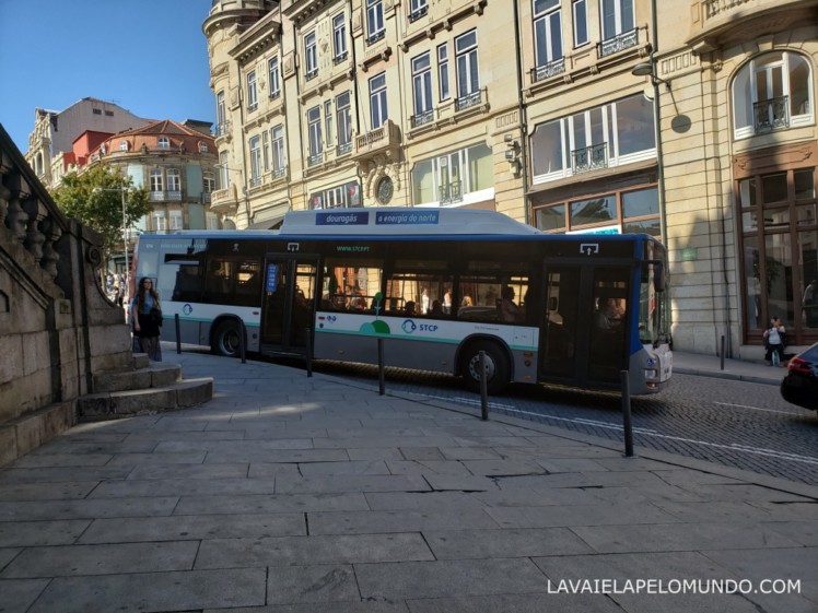 ônibus no porto portugal