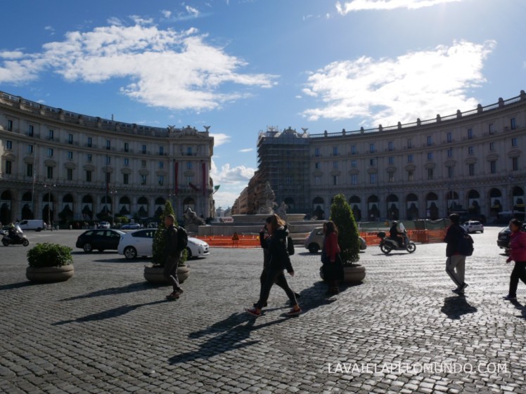 Piazza della Repubblica e Fontana della naiadi roma