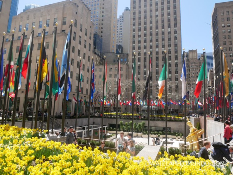 vista geral do Rockefeller Center na primavera
